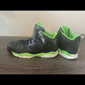 Unisex kids 2Y Jordan’s Black lime green sneakers shoes